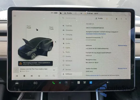2021 Tesla Model Y z USA, uszkodzony, nr VIN 5YJYGDEE0MF099338